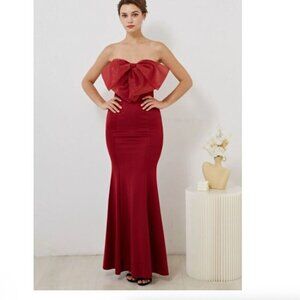 ChicWish Bowknot Strapless Mermaid dress in Burgundy